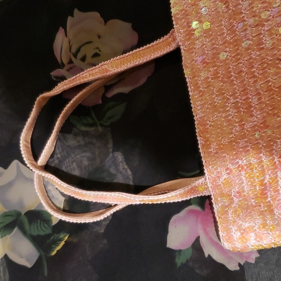 Pink Sequins Crochet Mini Bag - Picture 7 of 17